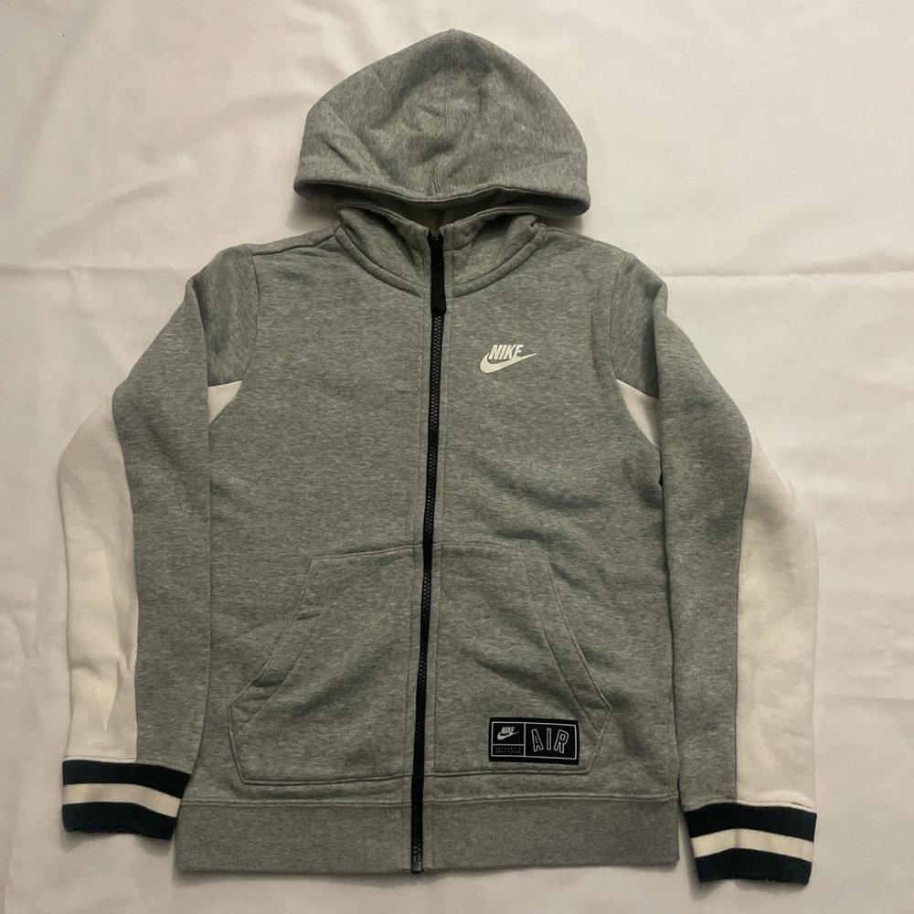 Nike air gray jacket Boys M